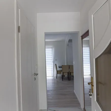 Apartment Anda S Apartmanima I Bazenom *