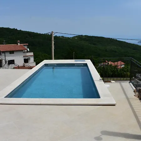 Apartment Anda S Apartmanima I Bazenom *