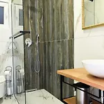 Anda S Apartmanima I Bazenom Apartman Brsec