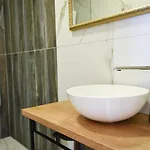 Apartman Anda S Apartmanima I Bazenom Brsec