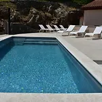 Anda S Apartmanima I Bazenom Apartman