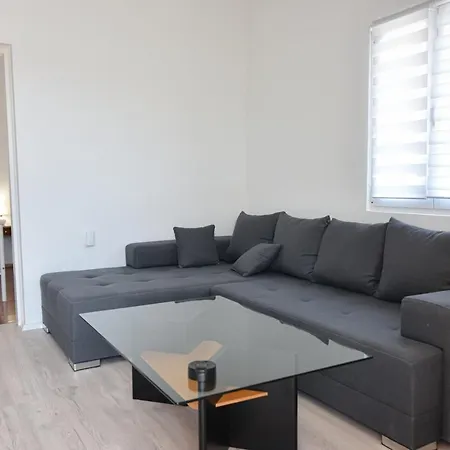 Anda S Apartmanima I Bazenom Appartamento Brseč