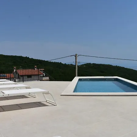 Anda S Apartmanima I Bazenom Appartamento Brseč