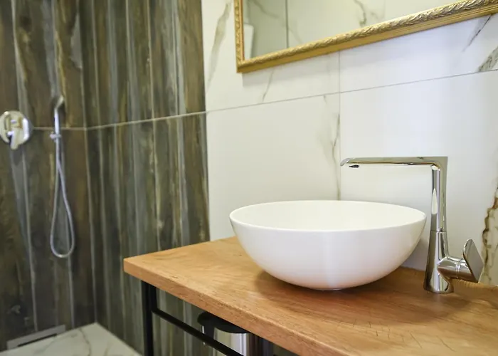 Daire Anda S Apartmanima I Bazenom Brseč