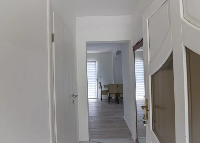 Daire Anda S Apartmanima I Bazenom *