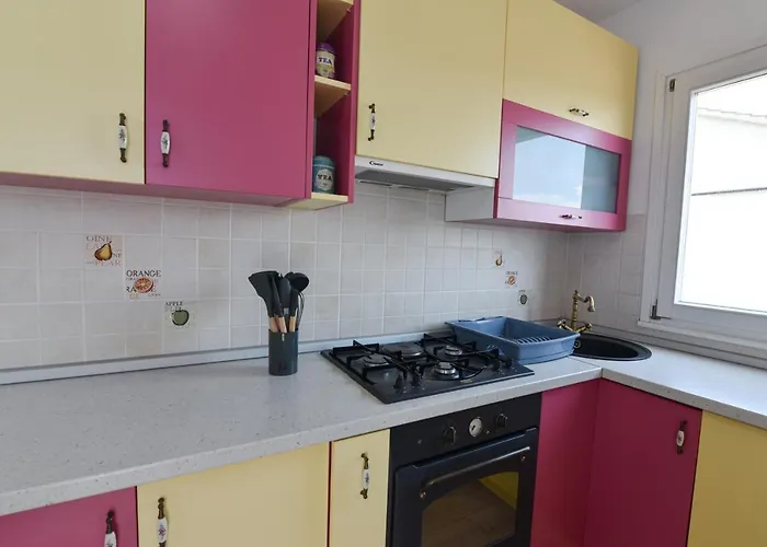 Anda S Apartmanima I Bazenom Daire Brseč