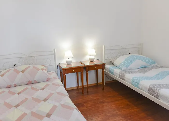 Anda S Apartmanima I Bazenom Daire *